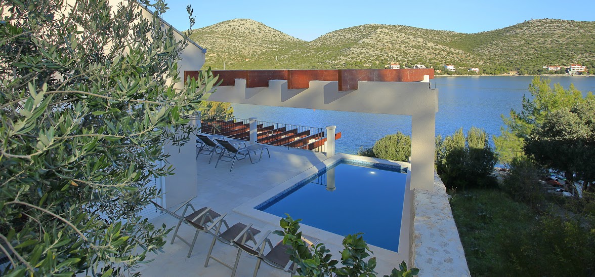 Pool and veranda